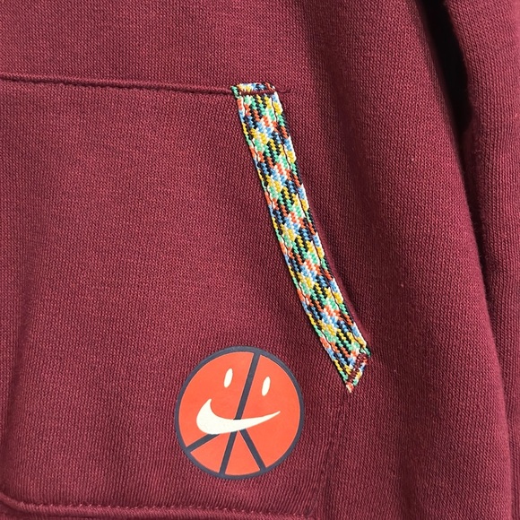 NWT Nike Kids Sweatshirt Athletic Hoodie in Dark beetroot - Picture 5 of 11